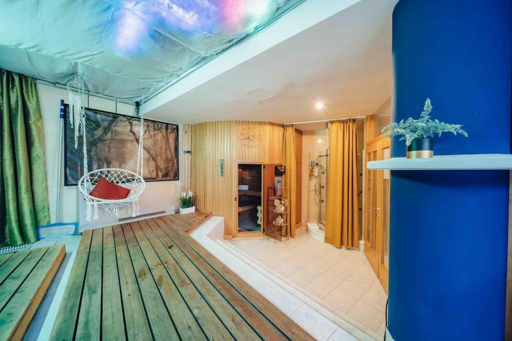 פראג Unique Apartment With Private Pool, Cinema, Spa מראה חיצוני תמונה